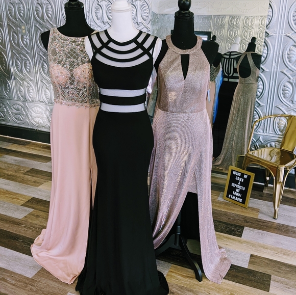 NWT Dancing Queen Beaded Gown - Picture 2 of 4